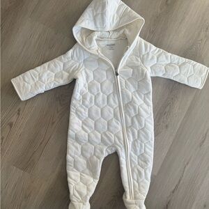 NWOT Burt's Bees Baby Organic Cotton Honeycomb Quilted Bunting (Cream)